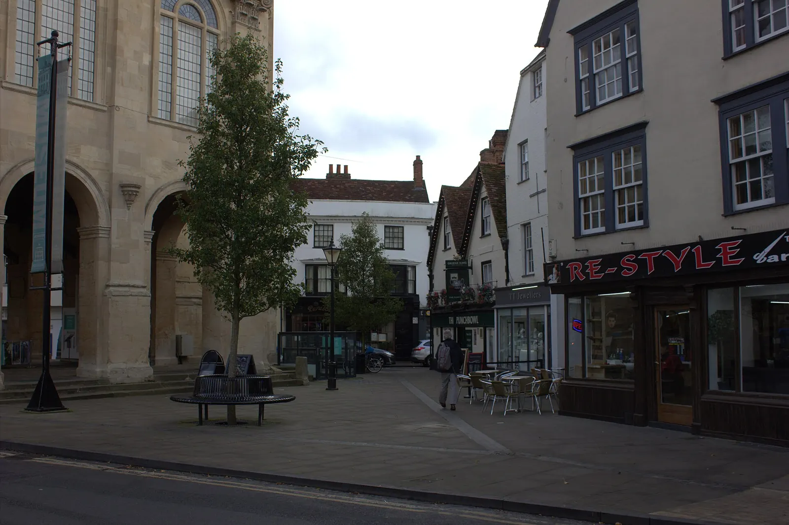 Market Place and the old County Hall in Abingdon town centre